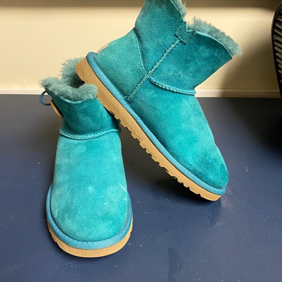 Ugg Boots - Picture 2 of 4